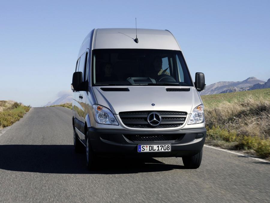  Mercedes-Benz Sprinter High Roof Van 2006 года  (фото 17 из 33)